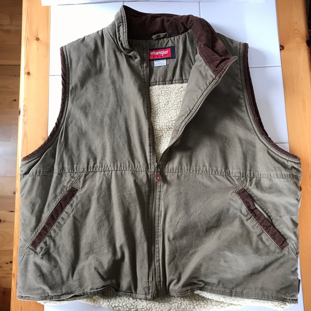 Vintage Wrangler Sherpa Lined Corduroy Trim Canvas Vest — Mens Size 2XL